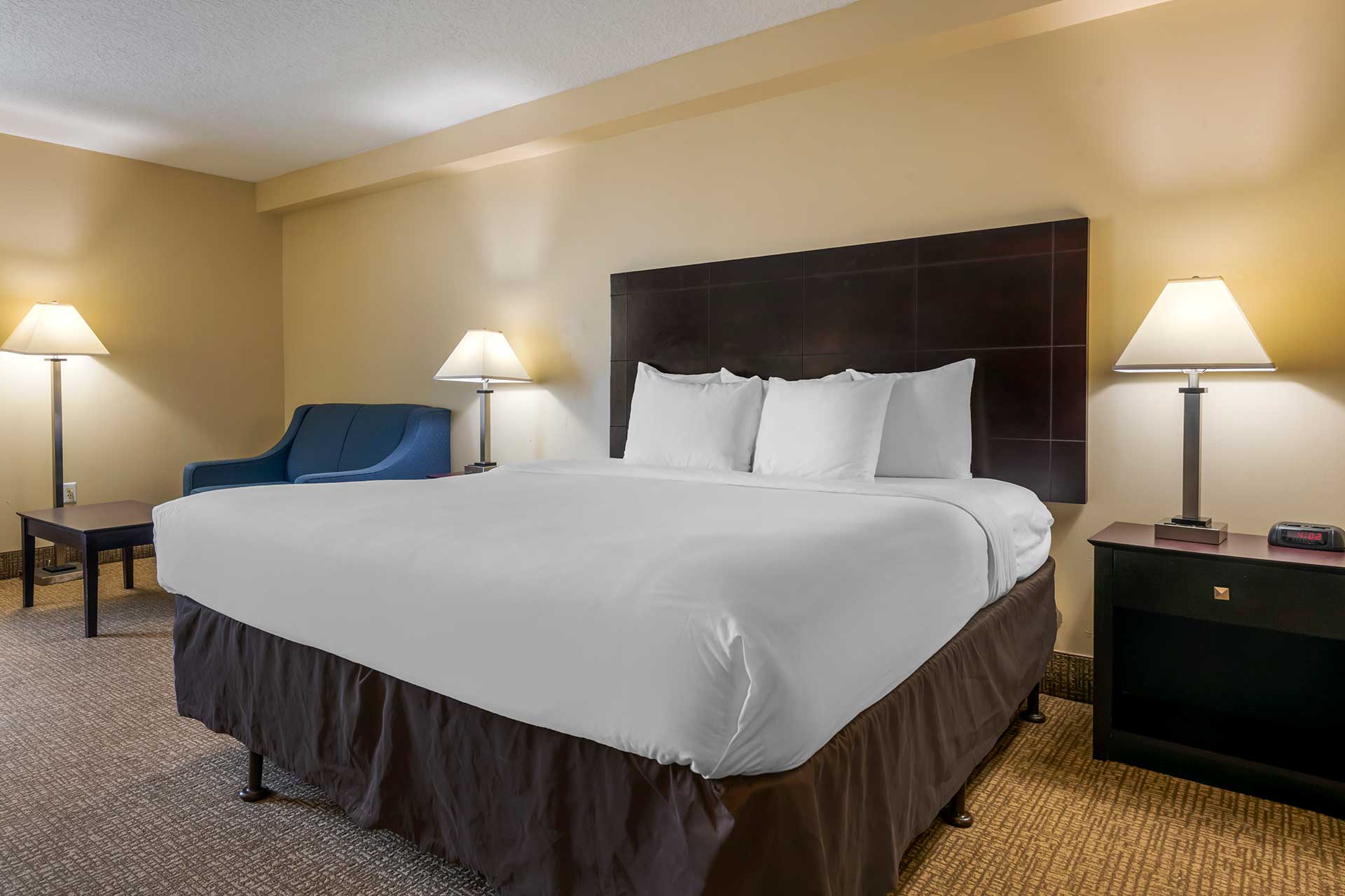 Comfort Inn International Dr. photo room 1 king