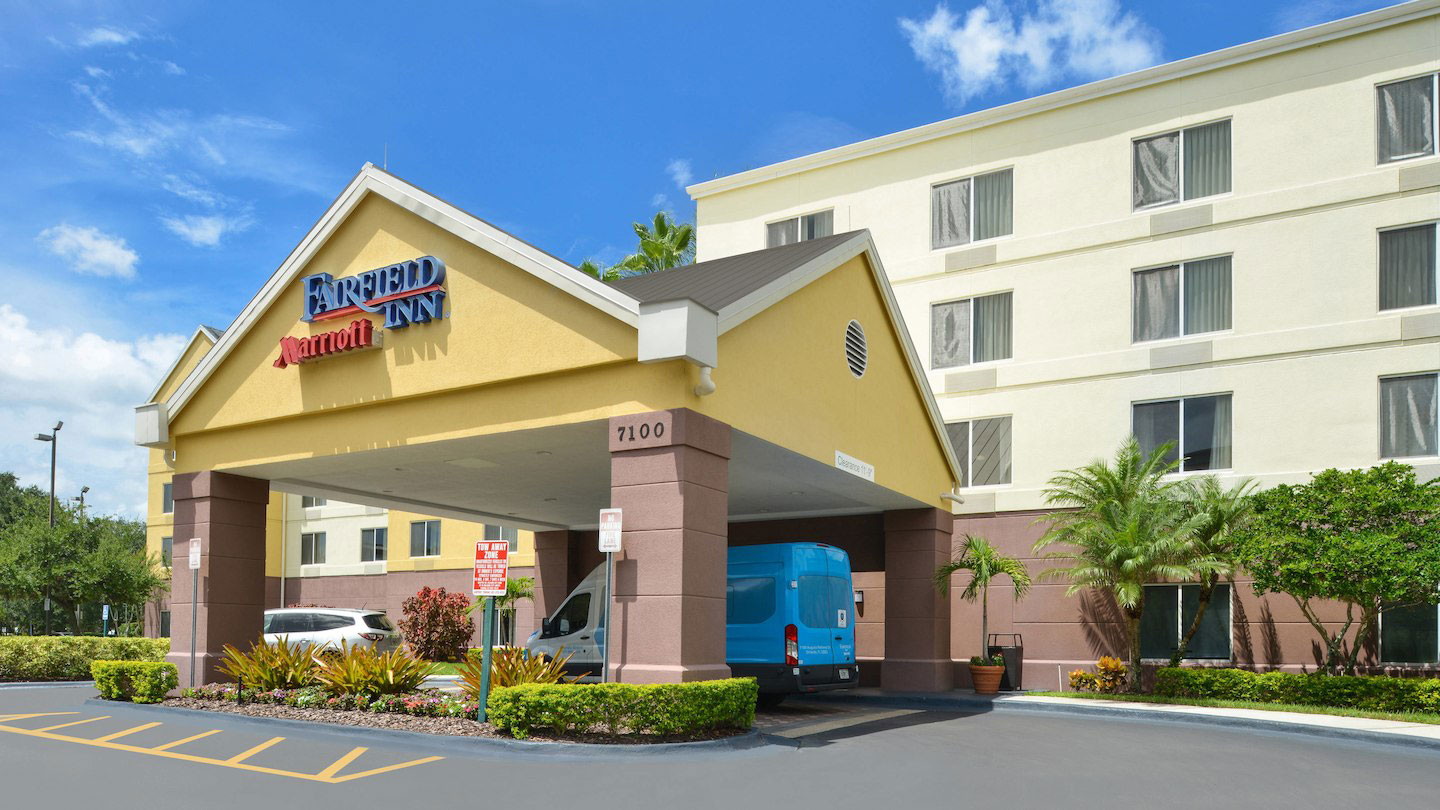 Fairfield Inn Orlando photo exterior during day