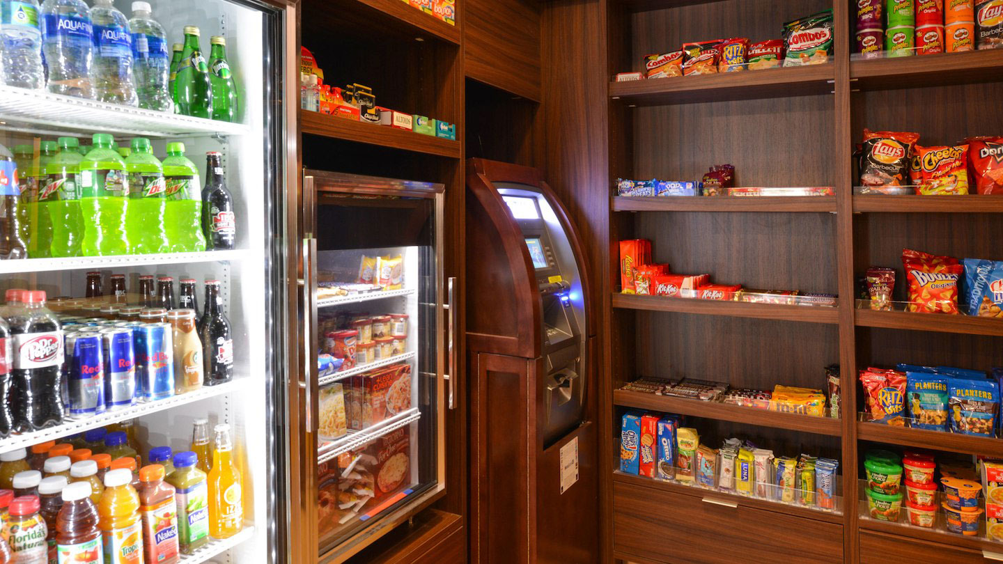 Fairfield Inn Orlando convenience store photo
