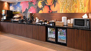 Fairfield Inn Orlando breakfast counter photo